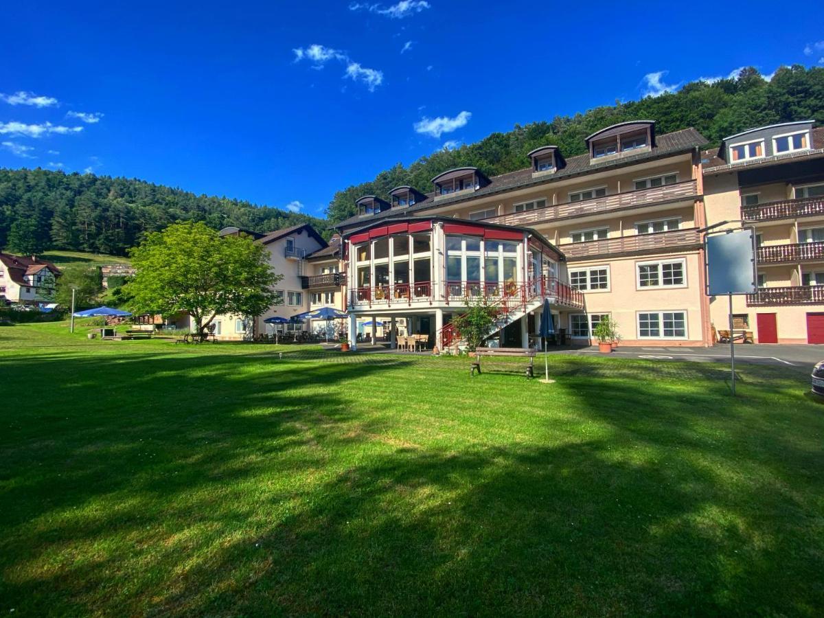 Hotel Christel Heimbuchenthal Buitenkant foto