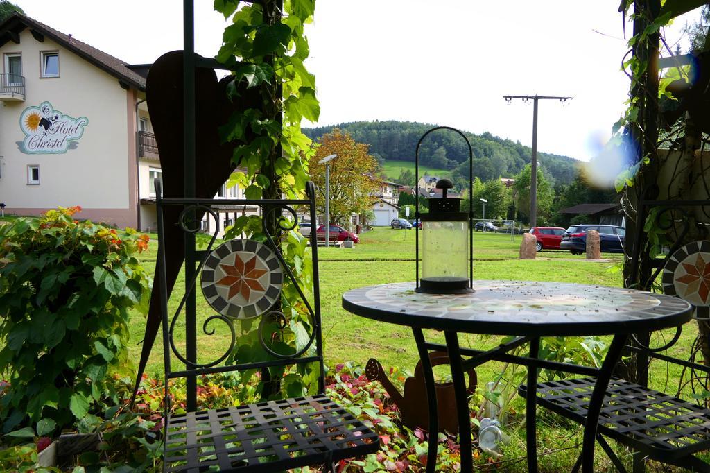 Hotel Christel Heimbuchenthal Buitenkant foto