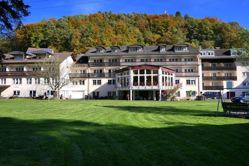 Hotel Christel Heimbuchenthal Buitenkant foto